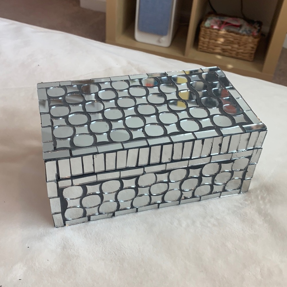 Mirror tile jewelry box